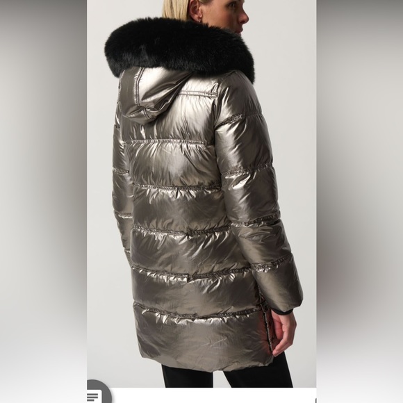 SOLD——Puffer coat. - Picture 2 of 3